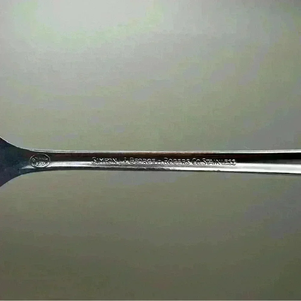 Set Of 4 Oneida Homestead Simeon & George Rogers Cocktail/Shrimp Forks Stainless